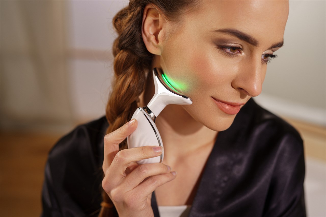 Масажер для обличчя та шиї ETA Fenite 4353 90000