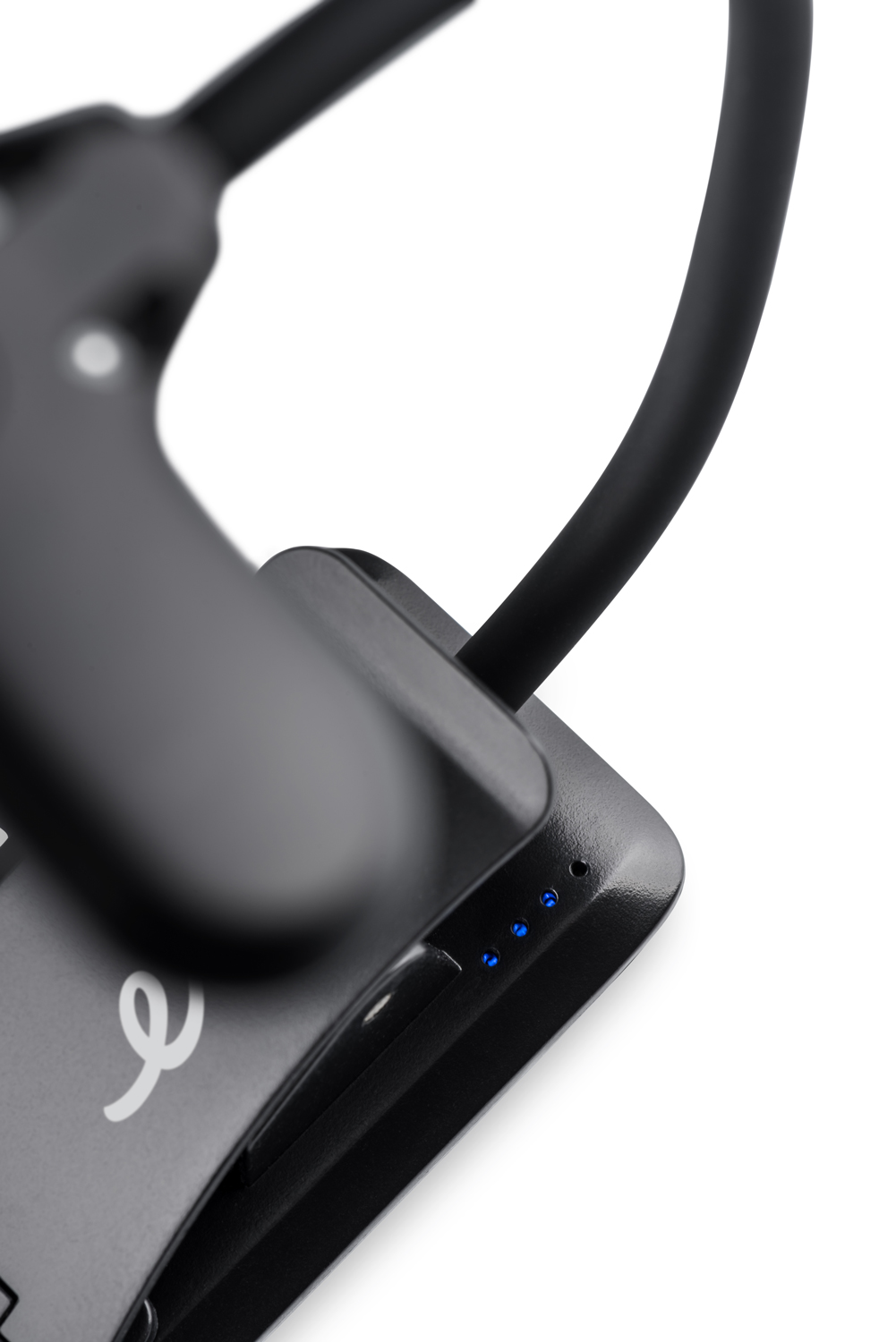 Світлодіодна настільна акумуляторна лампа ETA 089490000 з затискачем